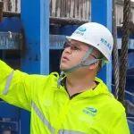 甫尔海提·艾尼瓦尔：一面奔跑 一面“点灯”