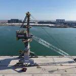 斗山150挖掘机安装液压快换相关精彩文章--GENMA通州湾制造基地迎来新进展:发运码头150吨门座机安装完成 GENMA通州湾制造基地迎来新进展:发运码头150吨门座机安装完成