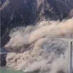 四川马尔康市红旗桥垮塌，官方回复：现场无人员伤亡