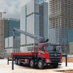 柳工4桥随车起重运输车 LLC140T5 更强悍 更稳健