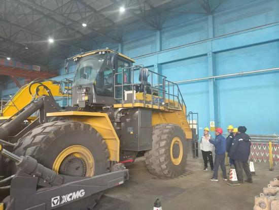 10月3日， 在内蒙古伊敏煤电公司开展了冬季车辆的操作保养及维修培训。.jpg