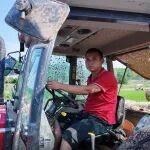 久保田拖拉机挖掘机相关精彩文章--让“老张”爱不释手的徐工拖拉机,到底啥来头? 让“老张”爱不释手的徐工拖拉机,到底啥来头?