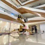 徐工電動蜘蛛俠 商超高空作業(yè)必備搭子！