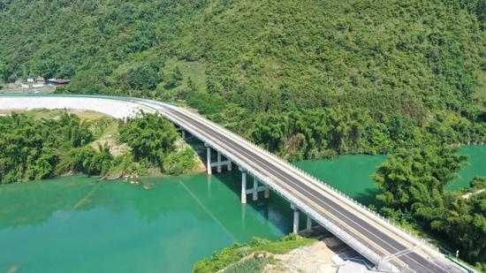 省道303线环江下南至车河公路河池市金城江区路段 (2).jpg