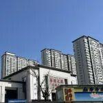 海口海府大院窗户渗漏引关注，海建置业称“接受媒体监督，逐一整改”丨追踪