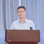 智礦之聲┃第50期-華能伊敏煤電副總經(jīng)理舒應(yīng)秋：百臺無人電動礦卡投運(yùn) 開啟礦山裝備智能化新篇章