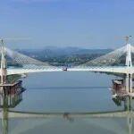 世界跨度最大！成達萬高鐵渠江特大橋成功合龍