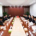 住房城鄉(xiāng)建設(shè)部部長(zhǎng)倪虹會(huì)見(jiàn)伊朗道路與城市發(fā)展部部長(zhǎng)薩德格