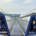 混凝土竟能照出人影？汉南长江大桥接线工程箱梁上了“磨皮特效”