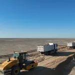 客户盛赞！中曼石油岸边油田上演徐工机械大片！