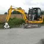 小挖大用：西麦属具拓宽微挖应用边界