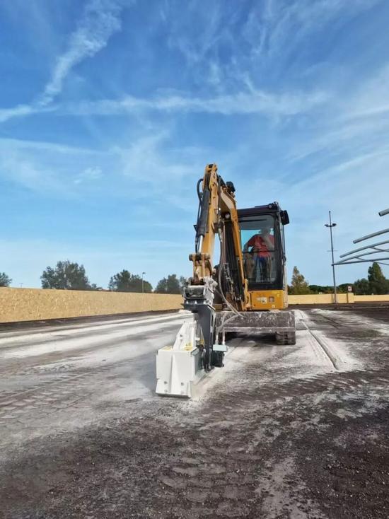 RWE15 混凝土樓板切割1.jpg