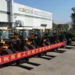 晉工叉裝機(jī)批量發(fā)車非洲，智造實(shí)力閃耀“一帶一路”
