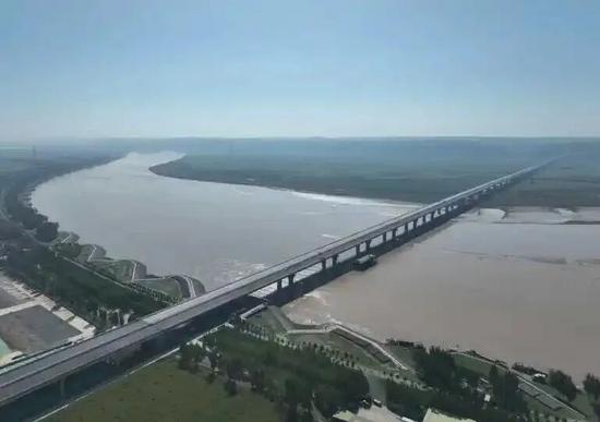 中鐵寶橋參建的沁伊高速黃河特大橋通車 (1)_副本.jpg
