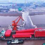 上海建工鋼構1600噸龍門吊啟運，發(fā)往滬東船廠