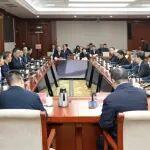 陳文健、趙佃龍與北京順義區(qū)委書記龔宗元，區(qū)委副書記、區(qū)長崔小浩舉行會(huì)談