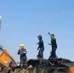 泰國在建高鐵項目架橋機高墜砸中客運列車，已致30死64傷！