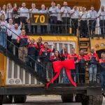 三一首批136噸混合動(dòng)力礦用灑水車正式投運(yùn)巴西淡水河谷礦區(qū)