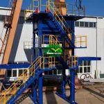 風(fēng)雪未臨，征途已啟！出口移動(dòng)型瀝青攪拌站全速奔赴港口，如期履約！