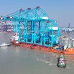 振華重工承建的和黃荷蘭第二批3臺自動(dòng)化軌道吊順利發(fā)運(yùn)