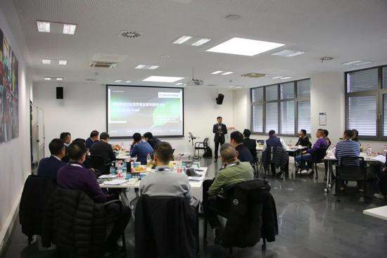 IMG_6397 選 會議全場.JPG