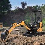 窄巷死角全拿下？這臺挖機讓你接單量翻倍！