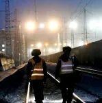 寒夜中的鋼軌“問診人”