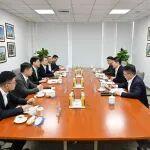 劉鍵與中興通訊高級(jí)副總裁、國(guó)內(nèi)營(yíng)銷(xiāo)總裁林炳座談交流