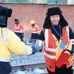 熱姜湯、熱奶茶持續(xù)供應(yīng)！這個(gè)春運(yùn)太暖了！