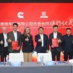 攜手推動(dòng)徐州美馳高質(zhì)量發(fā)展！徐工與康明斯簽訂合資協(xié)議