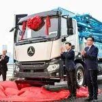 全球首臺智混泵車震撼發(fā)布！三一開啟泵車電動化元年