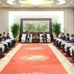 陳文健與越南長(zhǎng)海集團(tuán)董事長(zhǎng)陳伯陽(yáng)舉行會(huì)談