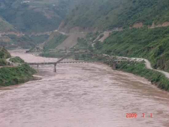 2.老永保橋爆破前.jpg