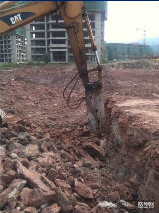 D11和D10同时在金科·廊桥水乡工作