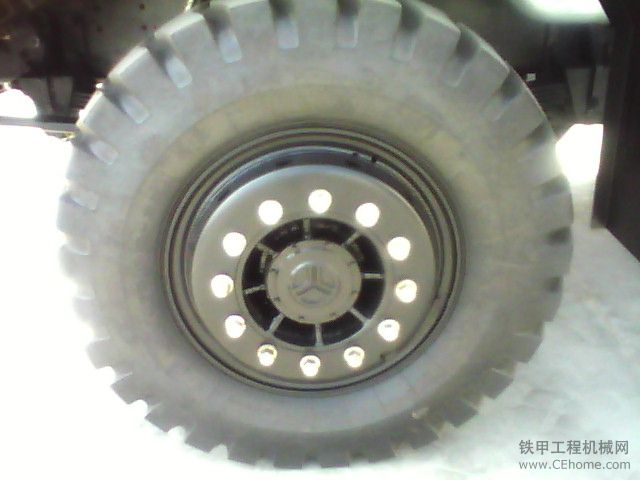 礦山寬體自卸車，震撼登場！