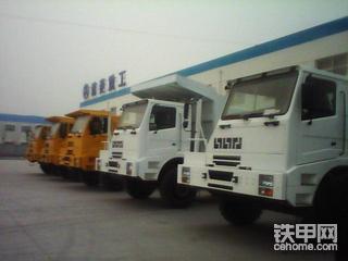 國產(chǎn)礦山寬體自卸車！