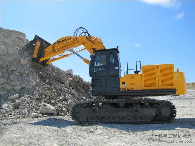 现代也有这么大的正铲挖掘机：R800-7A FS