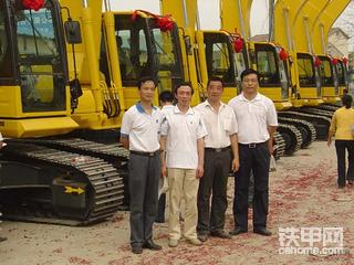 小松挖掘机在无锡市政建设中发挥作用