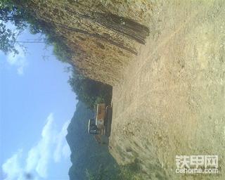 沃尔沃压路机我修的山路