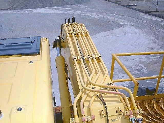 2004年小挖PC300HD-7軌道板車機(jī)