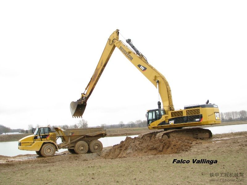 Caterpillar卡特385C加長臂，霸氣難擋