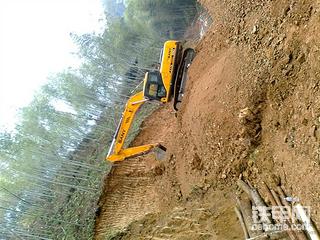 新进三一215C—8