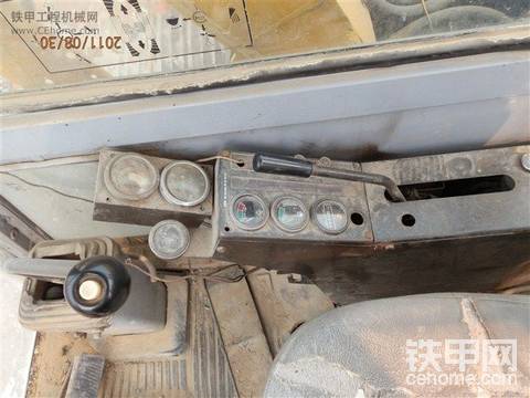 車況不錯的小松 60-5