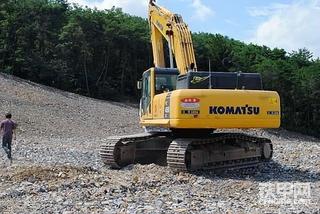 KOMATSU PC450-8石场工作