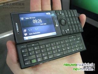 新人，，求大家保护....