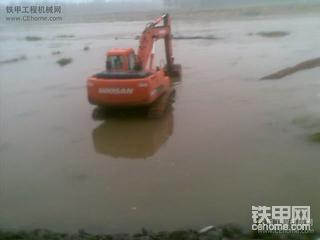 去公司买变速箱油拍了些厦工杠三车