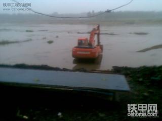 去公司买变速箱油拍了些厦工杠三车