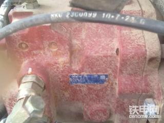 我想换大挖开，师傅们帮我看看，这是小挖干活图片