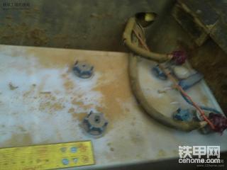 新门锁 新电瓶锁 新电瓶 新传动轴 再好的锁也只能锁君子难防小人啊