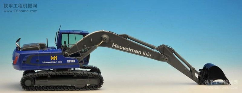 LIEBHERR R916 模型（世界限定300臺）